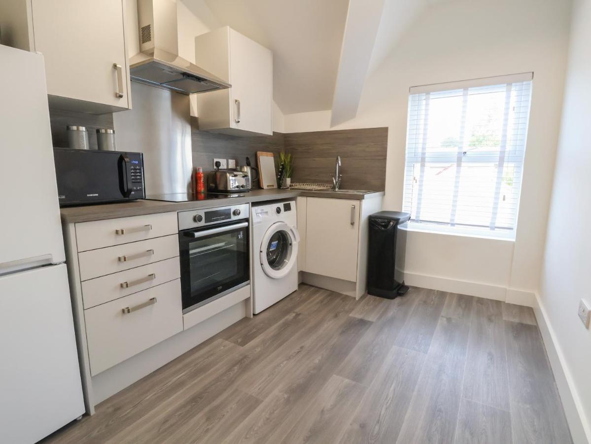 4 * Conwy